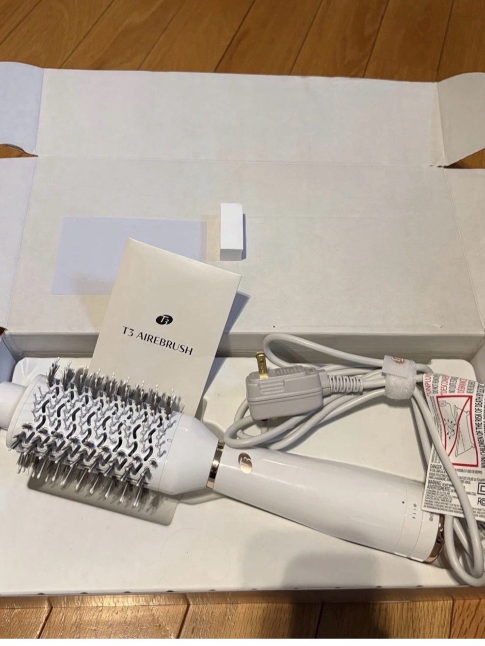 T3 Airbrush one step smoothing volume nixing blow brush